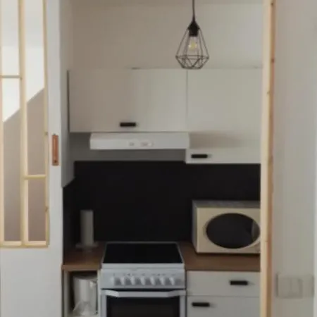 Le Blason Logement Avec Parking Prive & Wifi